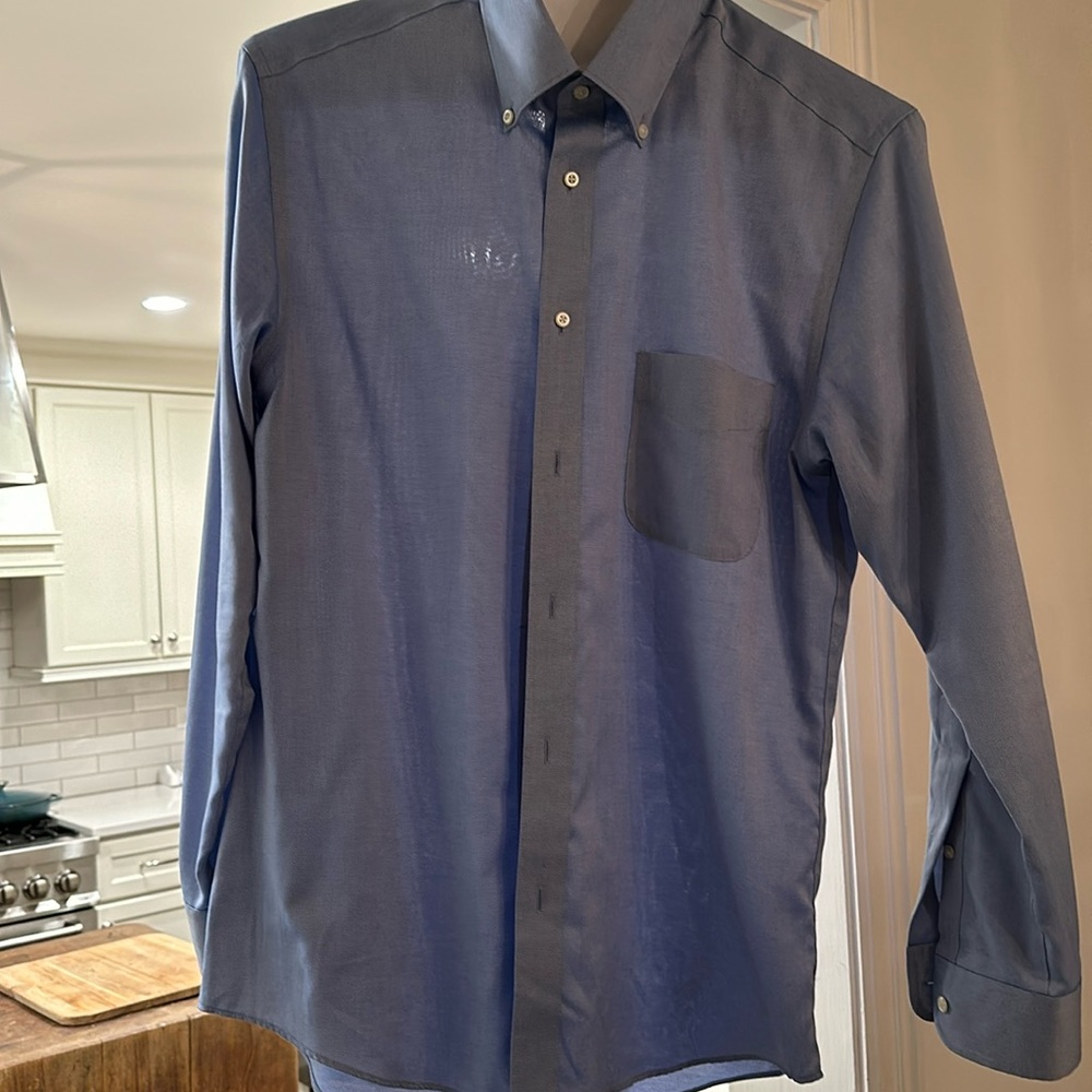 Jos A.Bank 1905. Classic blue Oxford. Slim fit. Size 15.5  - 33. No iron.
